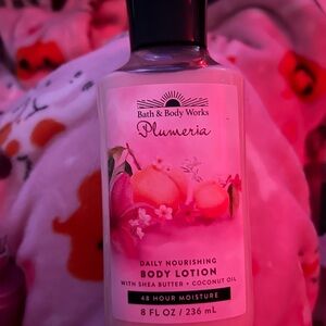Bath & Body Works Plumeria Body Lotion - Pink